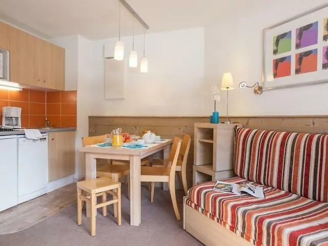 Appartement La Tania 2 Pieces Garage Dans Chalet Pied Pistes
