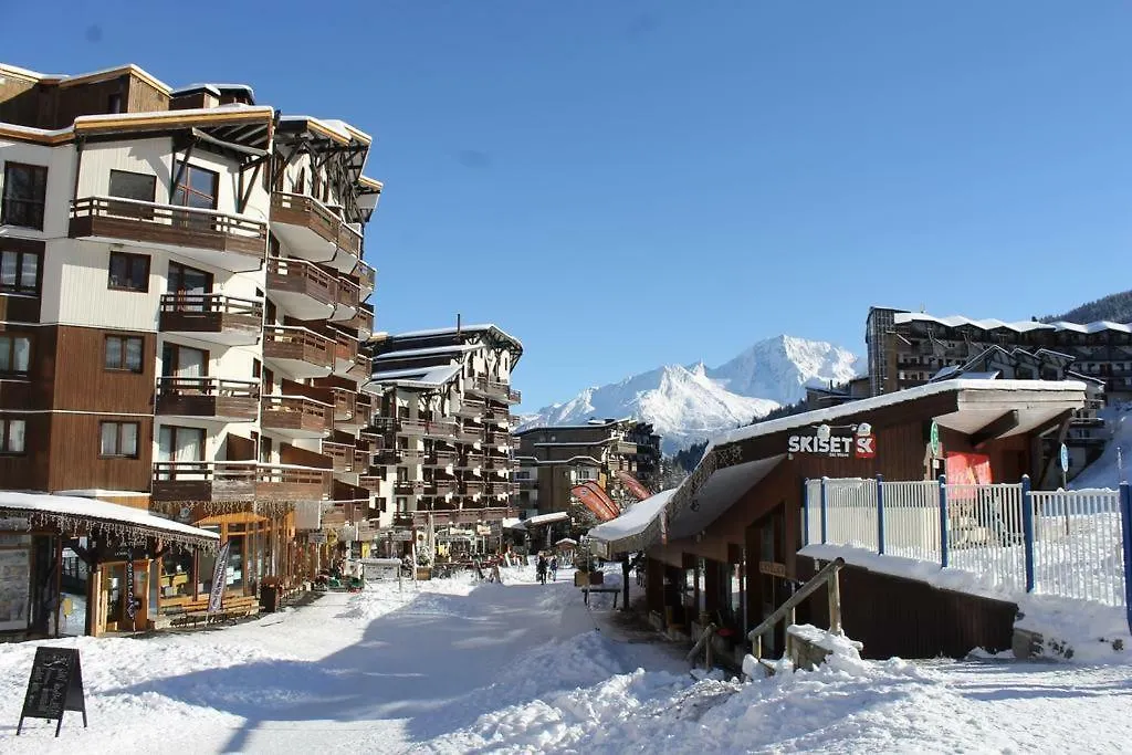 Appartement La Tania 2 Pieces Garage Dans Chalet Pied Pistes